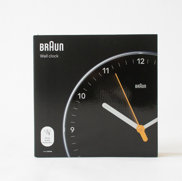 BRAUN 掛け時計 直径23cm／BRAUN(ブラウン)｜愛着を持ってずっと使い