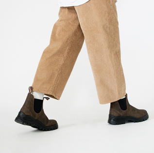 サイドゴアブーツ LUG BOOTS BS2239 ラスティックブラウン／Blundstone