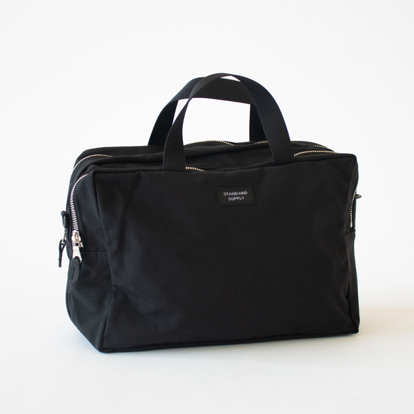 2R SQUARE POUCH L(BLACK)