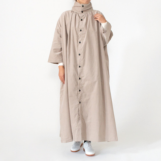 【新品】YARMOコットンブレースギャザードレス　ホワイト 新品】YARMOコットンブレースギャザードレス ホワイト Yarmo