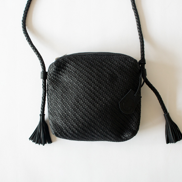 SHEEP MESH タッセルショルダー(BLACK)