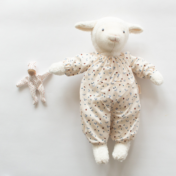 ぬいぐるみ LUDWIG Lamb standing ぬいぐるみ LUDWIG Lamb standing