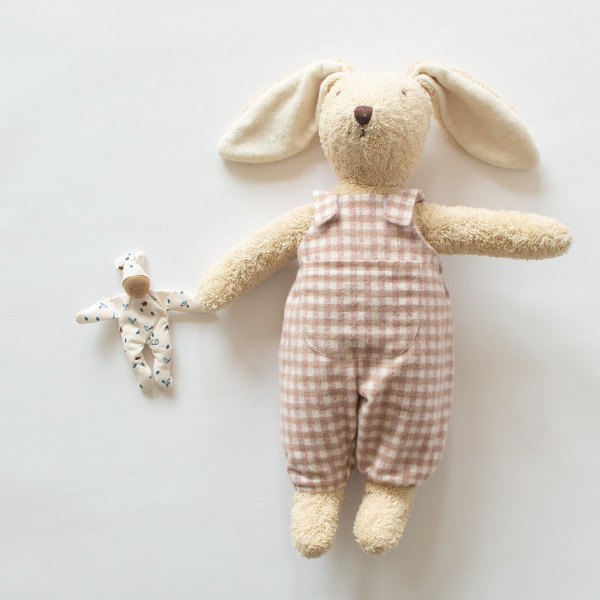 ぬいぐるみ HUGO Rabbit standing