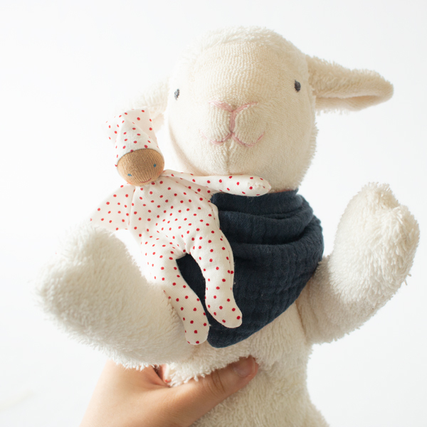 ぬいぐるみ LUISE Lamb lying／Kathe Kruse（ケテ・クルーゼ）｜愛着を