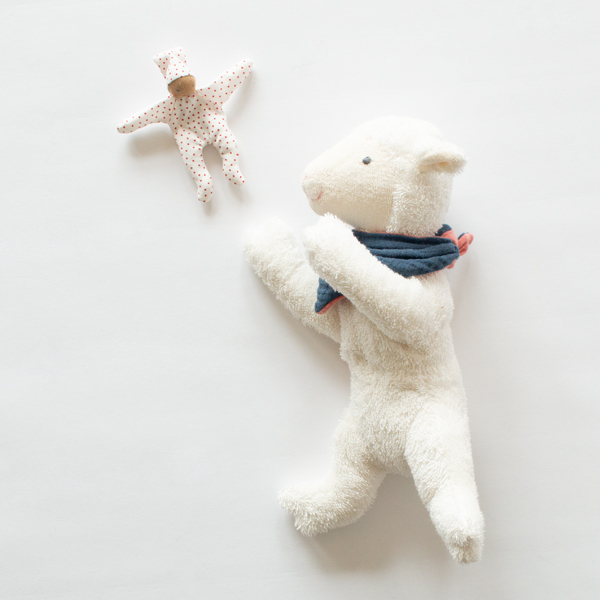 ぬいぐるみ LUISE Lamb lying ぬいぐるみ LUISE Lamb lying