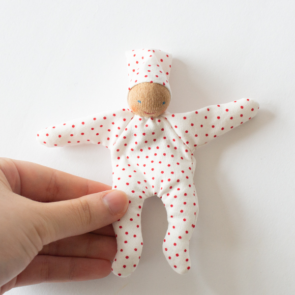 小さなウォルドルフ人形 小さなウォルドルフ人形