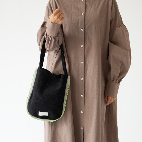 トートバッグ FRILLED LAME BAG(BLACK)