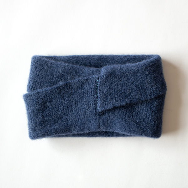 ネックウォーマー tino(NAVY)
