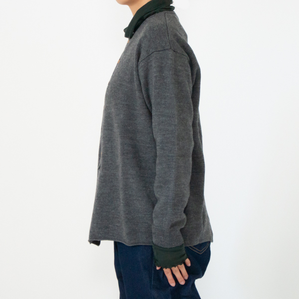 MEDIUM GRAY・身長160cm MEDIUM GRAY・身長160cm
