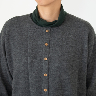 MEDIUM GRAY・身長160cm MEDIUM GRAY・身長160cm