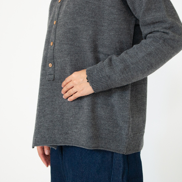 MEDIUM GRAY・身長160cm MEDIUM GRAY・身長160cm