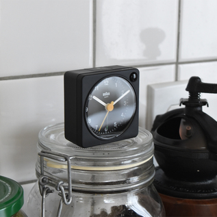 BRAUN アラームクロック／BRAUN(ブラウン)｜愛着を持ってずっと使い