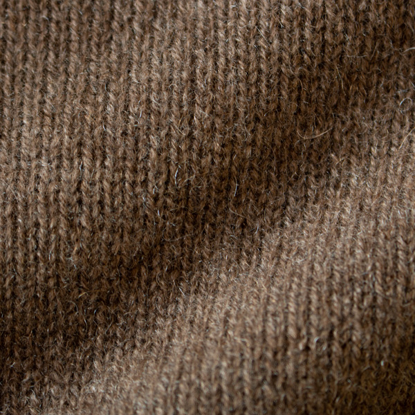 極寒の辺境の地に生息するヤクの毛だけを贅沢に使用(ブラウン) 極寒の辺境の地に生息するヤクの毛だけを贅沢に使用(ブラウン)