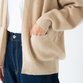 左右にポケット付き(NATURAL BEIGE) 左右にポケット付き(NATURAL BEIGE)