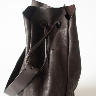 【美品】Marvelets マーヴェレッツ　本革　バッグ ヌメ革　レザー 美品】Marvelets マーヴェレッツ 本革 バッグ ヌメ革 レザー 美品