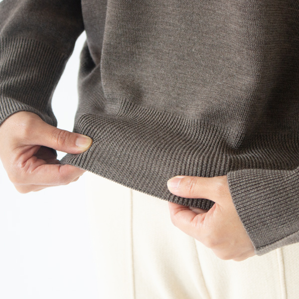 伸縮のある裾リブ 伸縮のある裾リブ