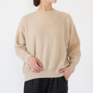 モンゴルカシミヤ クルーネックセーター／ZUTTO（ズット）｜愛着を持っ