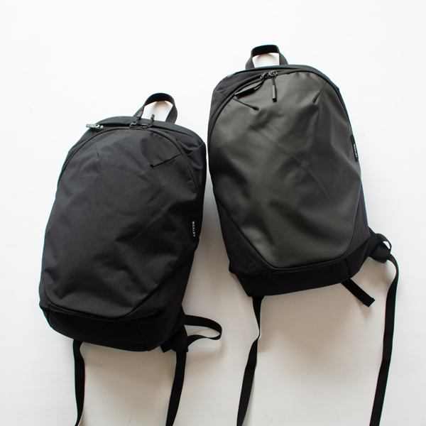 左：CORDURA 右：CORDURA COATED