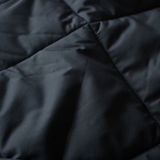 ソフトマットで上品な生地（NAVY）