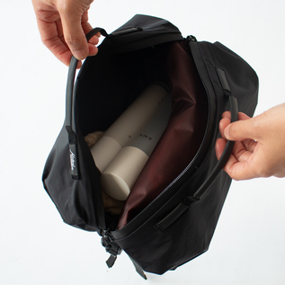 荷物の出し入れを簡単にする持ち手 荷物の出し入れを簡単にする持ち手