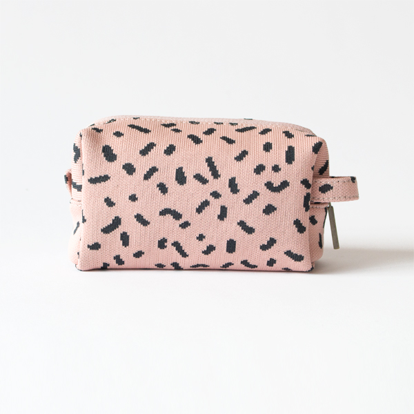 ハンドル付きポーチ KNIT POUCH M(SESAME)