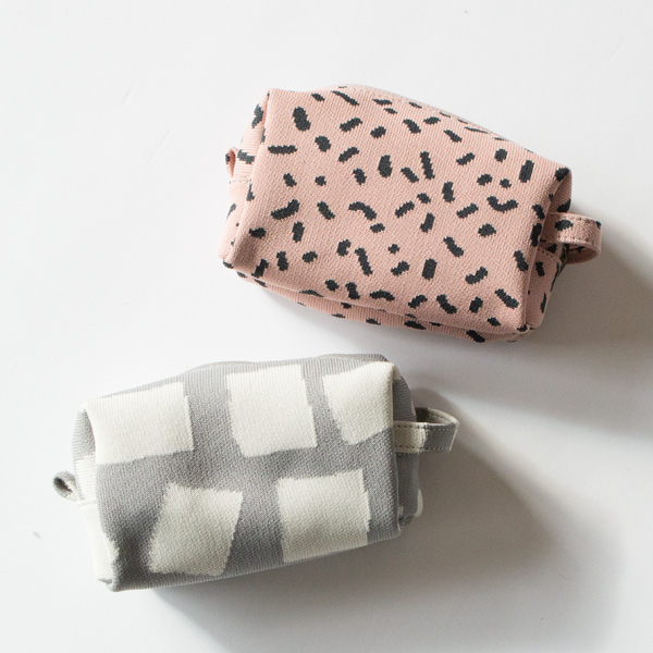 ハンドル付きポーチ KNIT POUCH M