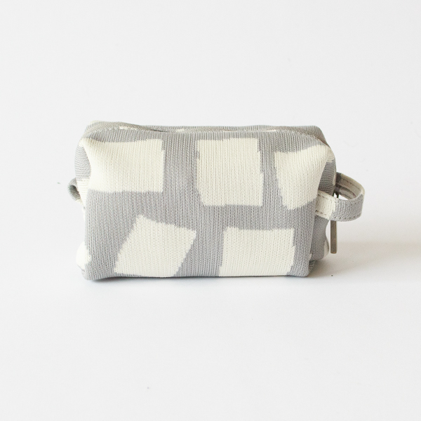 DANCE TILEハンドル付きポーチ KNIT POUCH M DANCE TILEハンドル付きポーチ KNIT POUCH M