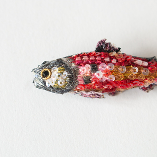 刺繍ブローチピン／TROVELORE（トロベローレ）｜愛着を持って