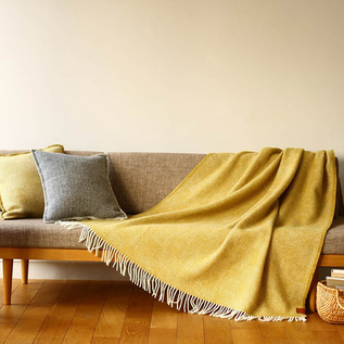 リサイクルウールスロー（130×200） グースアイ／KLIPPAN