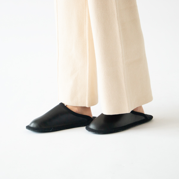 スリッパ STELLA PELLE NERO