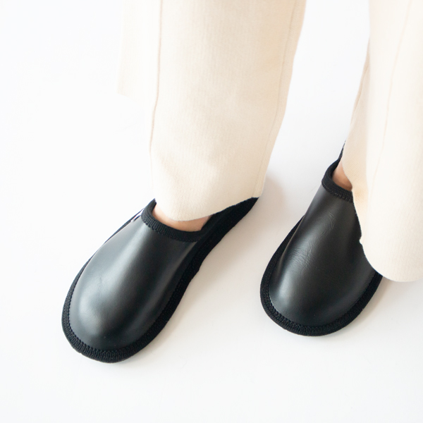 スリッパ STELLA PELLE NERO