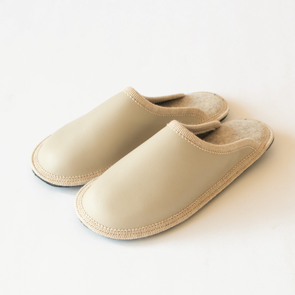 スリッパ STELLA PELLE OFF WHITE