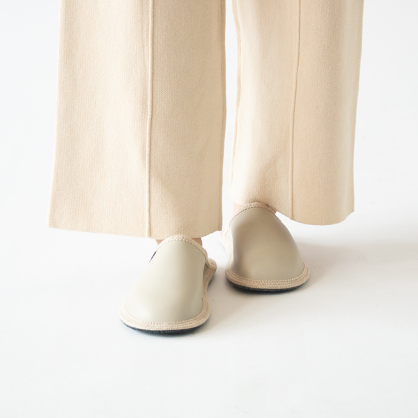 スリッパ STELLA PELLE OFF WHITE