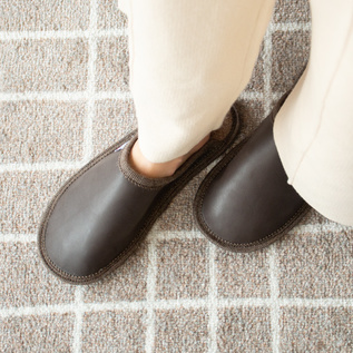 スリッパ STELLA PELLE D.BROWN スリッパ STELLA PELLE D.BROWN