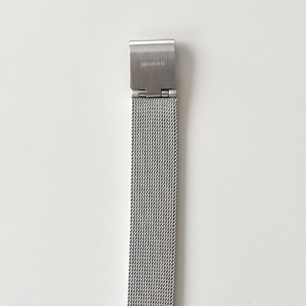 BERING Classic レディース腕時計(WHITE)