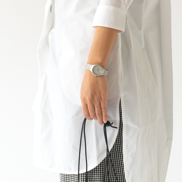 BERING Classic レディース腕時計(WHITE)