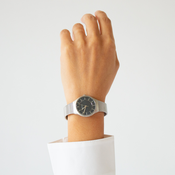 BERING Classic レディース腕時計(NAVY)
