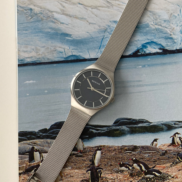 BERING Classic レディース腕時計(NAVY)