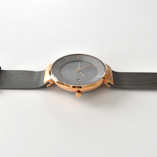 BERING Solar メンズ腕時計(GREY ROSEGOLD) BERING Solar メンズ腕時計(GREY ROSEGOLD)