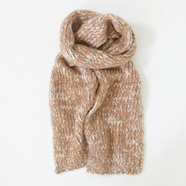 ニットマフラー　LRE(CAMEL WHITE)