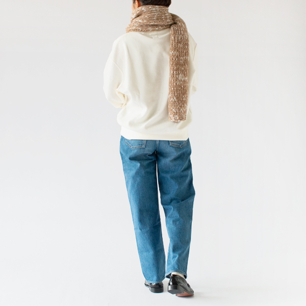 ニットマフラー　LRE(CAMEL WHITE、身長160cm)