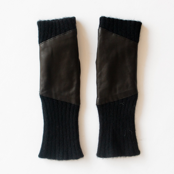 カシミヤニット×レザーフィンガーレスグローブ BLACK カシミヤニット×レザーフィンガーレスグローブ BLACK