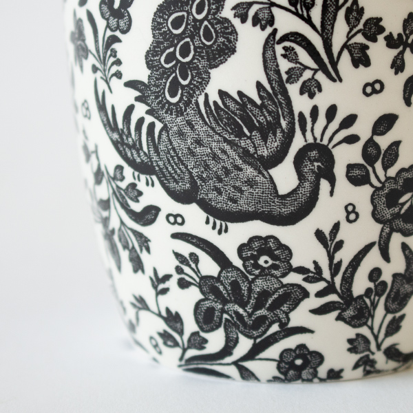 Burleigh マグカップ 350ml(Black Regal Peacock)