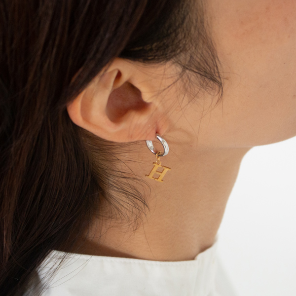 キャッチレスピアス EMBRACE SAGE(SILVER)、H/GOLD キャッチレスピアス EMBRACE SAGE(SILVER)、H/GOLD