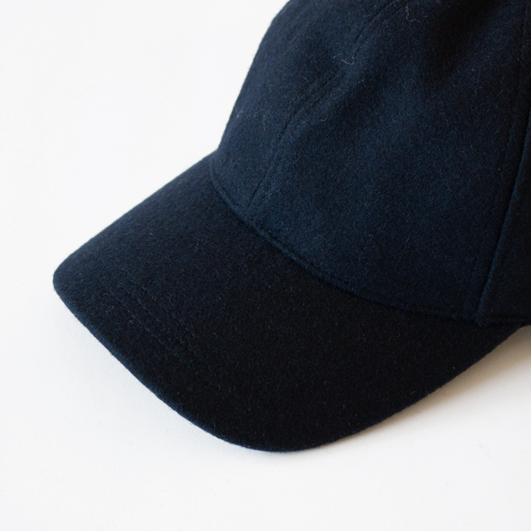 シンプルだからこそ質の良さが際立ちます(NAVY)