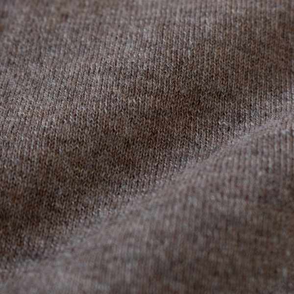 柔らかな肌触り(背面・CAMEL)