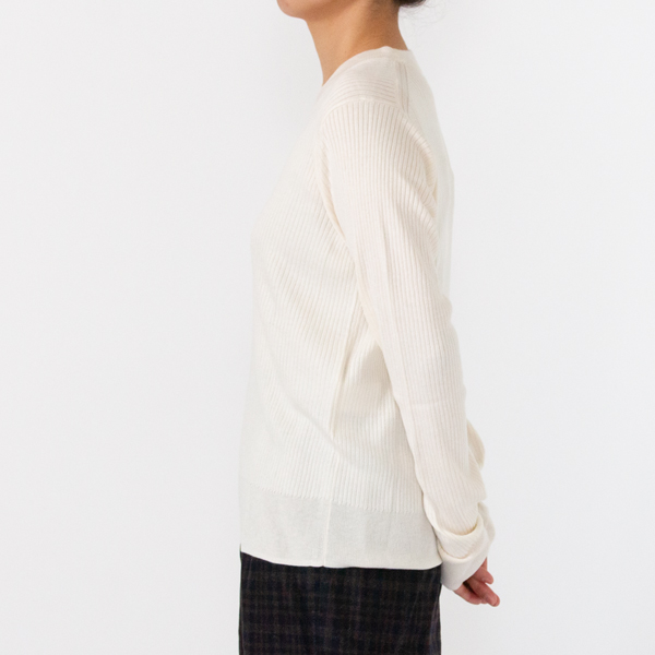 WHITE・身長160cm WHITE・身長160cm