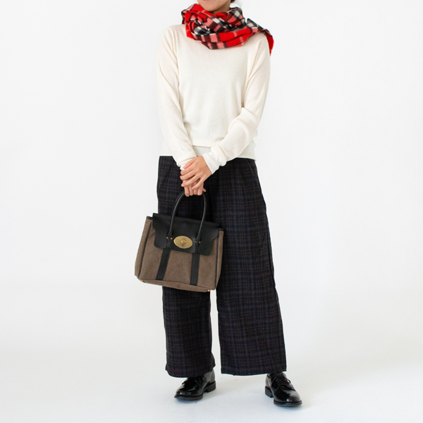 WHITE・身長160cm WHITE・身長160cm