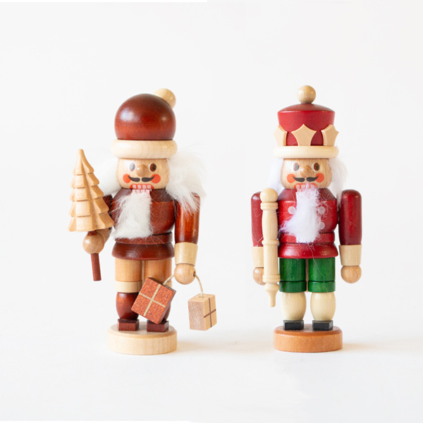 くるみ割り人形（左からNC MINI SANTA、PRINCE）