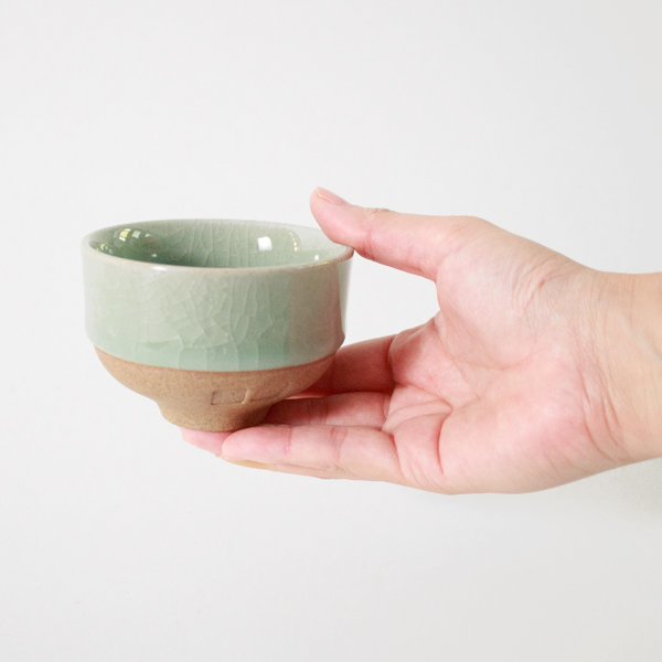 煎茶碗 2個セット（鍋島青瓷貫入）